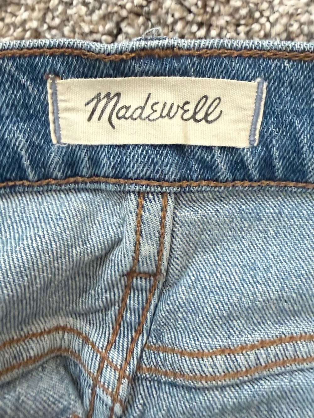 Madewell Cropped Perfect Vintage Straight-Leg Jeans in Medium Blue Wash - Picture 6 of 7
